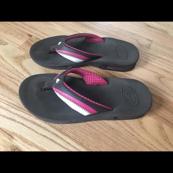 reef bottle opener sandals womens